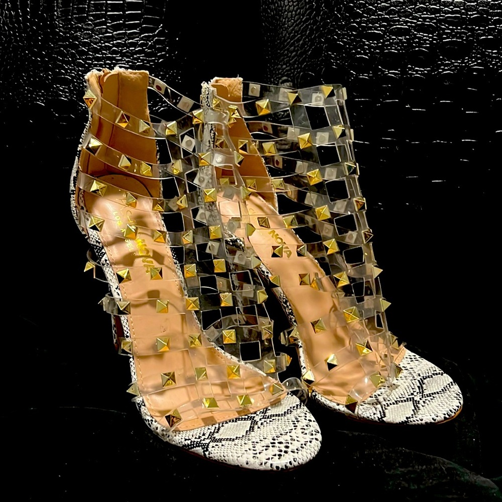 Heels Size 7